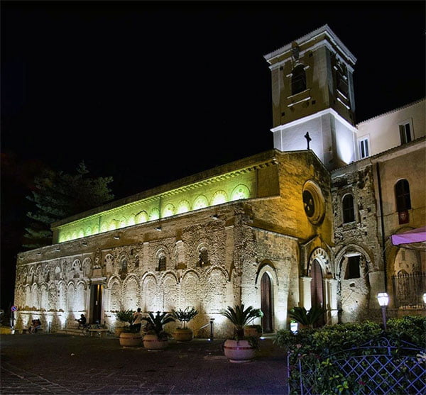 Cattedrale di Maria Santissima di Romania