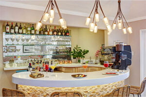 Crystal Cove By Elegant Hotels dining