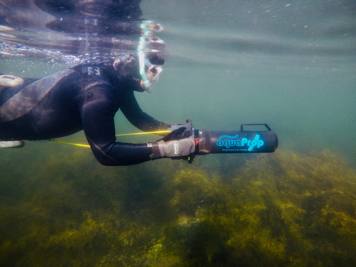 The 7 Best Underwater Scooters For Underwater Exploration