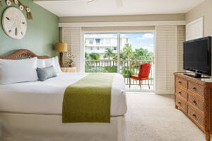 Olde Marco Island Inn And Suites deluxe suite