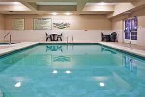 Country Inn And Suites By Radisson, Helen pool