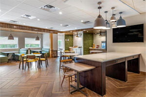 Fairfield Inn And Suites By Marriot Helen dining area