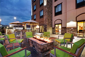 Holiday Inn Express and Suites Helen patio