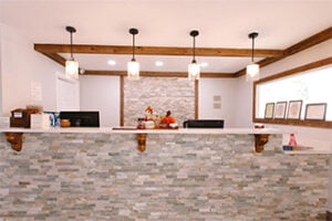 The Riverbend Motel And Cabins reception area