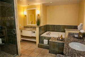 Watkins Glen Harbor Hotel bathroom