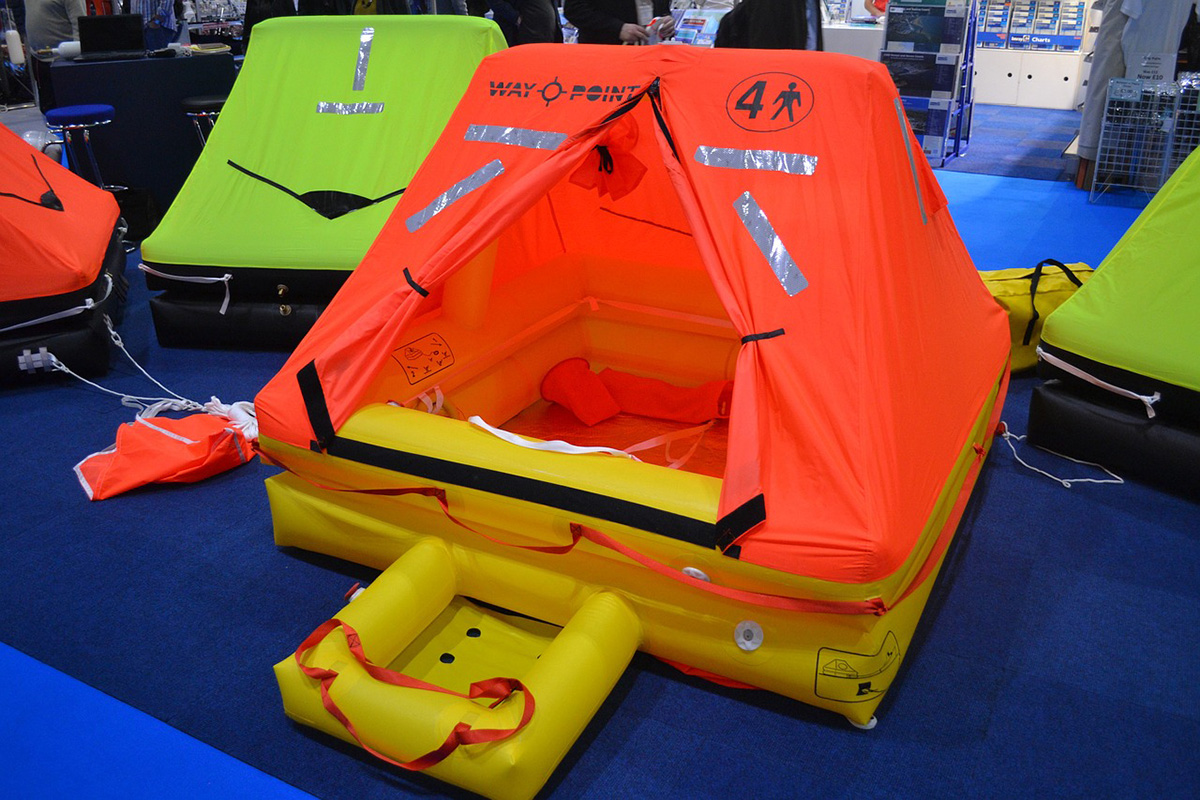 How To Choose A Life Raft For Your Boat